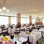 酒店 比安奇酒店 3*